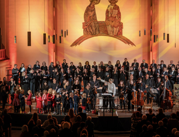 Standing Ovations für alle Mitwirkenden des Weihnachtskonzerts 2023